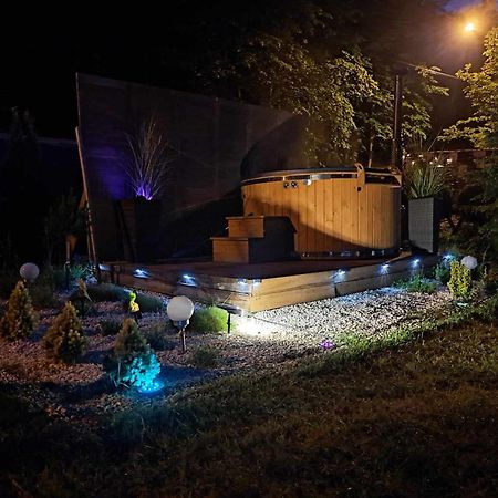 Lesny Zakatek Malediwy Spa Jaworzno Kültér fotó